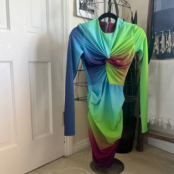 Alex Perry Dress  Size 4 (US) / 8 (AUS) - Picture 3 of 3